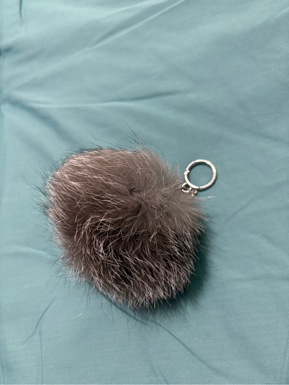 Michael Kors Fir Pom Pom Keychain - Gray